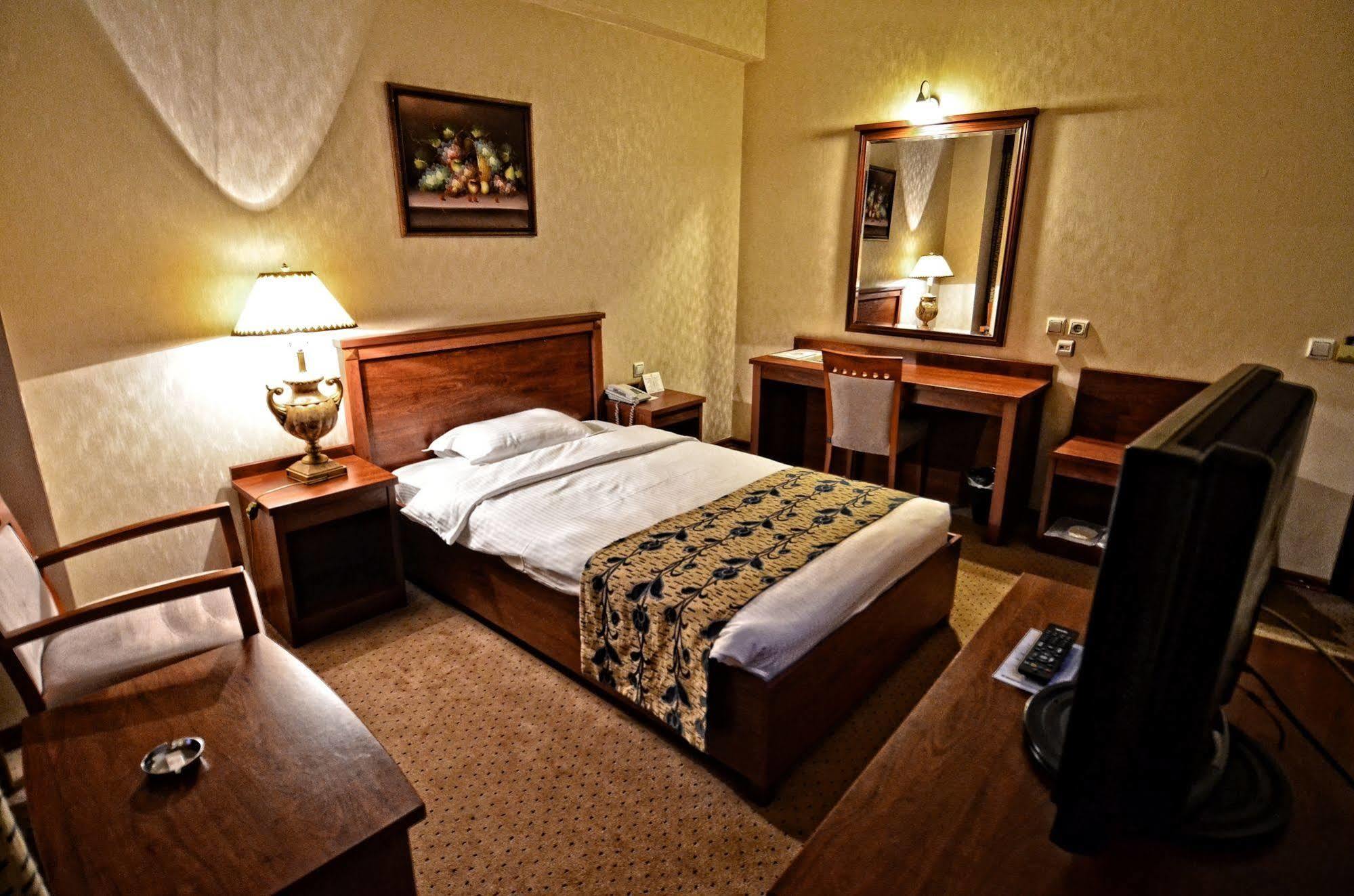 Akgun Elazig Hotel Buitenkant foto